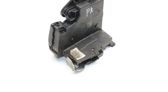 Opel Insignia B Coupe door lock (next to the handle) C3039077