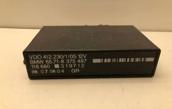 BMW 7 E38 Air suspension control unit module (rear) 65718375497