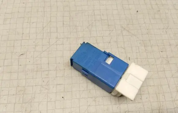 Nissan Primera Other relay 4RA00781303 252309F920