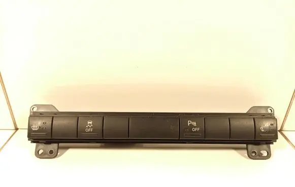 Jeep Grand Cherokee (WK) Seat heating switch 7467565563
