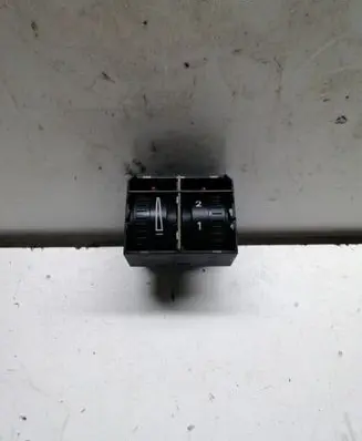 Volkswagen Touran I Headlight level height control switch 1T0941333