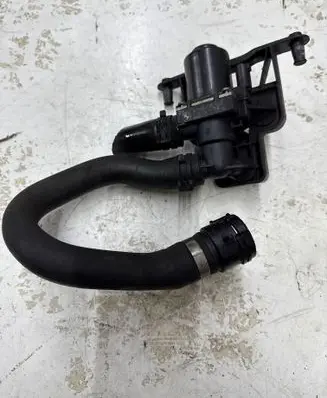 BMW 5 E60 E61 Coolant heater control valve 6920226 1147412174
