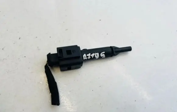 Audi A6 S6 C5 4B Outside/exterior temperature sensor 1j0973722
