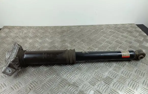 Nissan Qashqai J12 Rear shock absorber/damper 562106UA1B