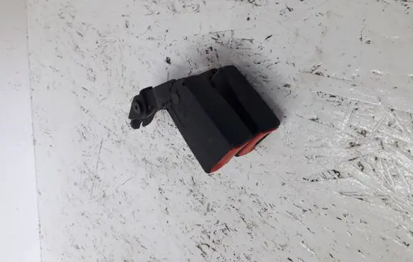 Ford Mondeo Mk III Rear seatbelt buckle