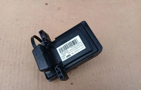 Ford Focus Fan control module 7X7T-14F642-BL