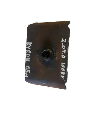 SsangYong Kyron Engine mount bracket