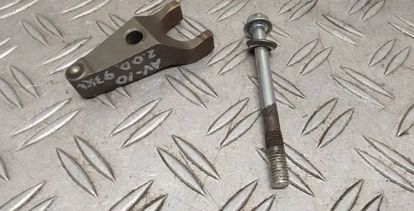 Toyota Avensis T270 Fuel Injector clamp holder 
