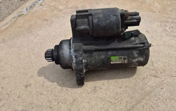 Volkswagen Touran I Starter motor 2802050362HF VL4