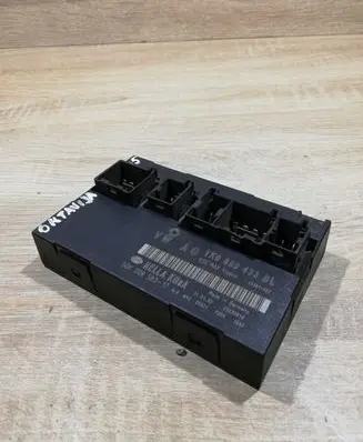 Skoda Octavia Mk2 (1Z) Comfort/convenience module 1K0959433BL