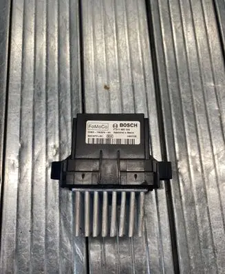Ford Fusion II Heater blower motor/fan resistor DG9H19E624AA DS9H19E624 F011500104