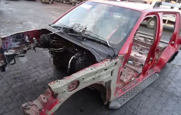 Nissan Pathfinder R51 Body 