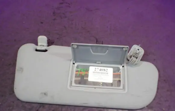Mazda 3 I Sun visor