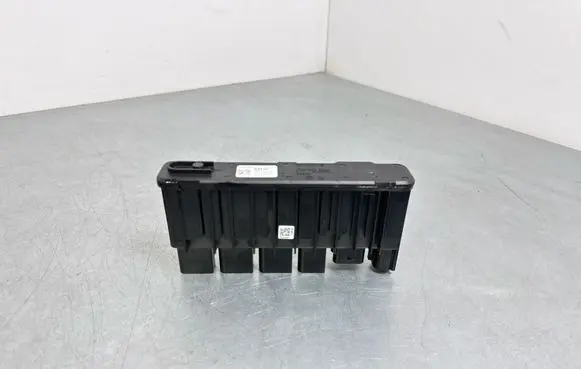 BMW 3 G20 G21 Power management control unit 9470044