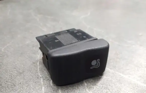 Volkswagen Polo III 6N 6N2 6NF Fog light switch 1L0919233