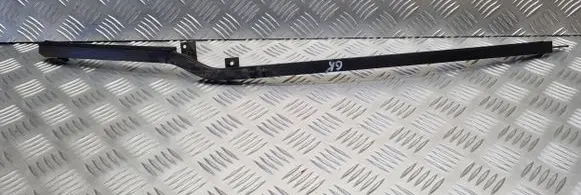 Volkswagen Golf IV Rear door windshield rail 1J6839407C