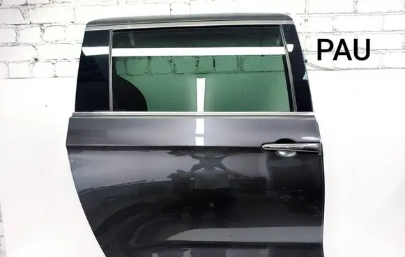 Chrysler Pacifica Side sliding door 
