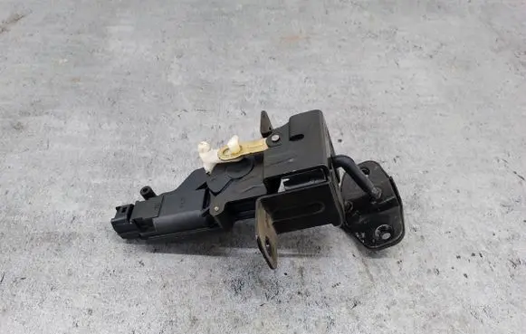 KIA Sorento Tailgate exterior lock 871303E000