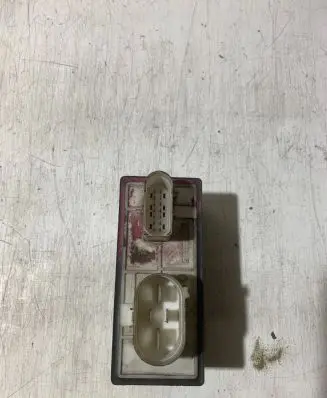 Volkswagen Bora Coolant fan relay 1J0919506K 898972000