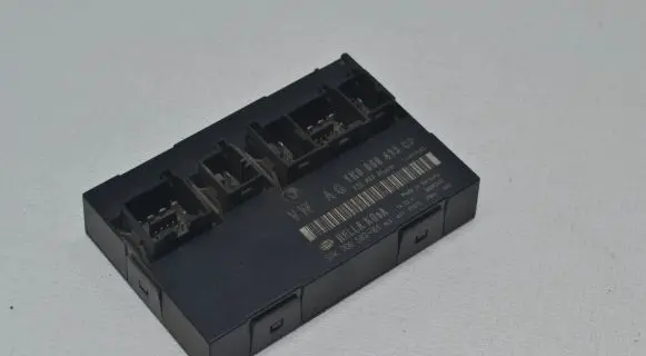Volkswagen Caddy Comfort/convenience module 1K0959433CP 00082000 00858361