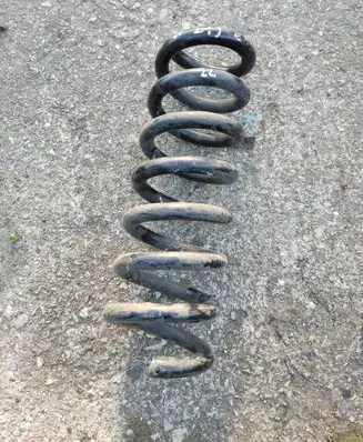 Mercedes-Benz CLS C219 Rear coil spring