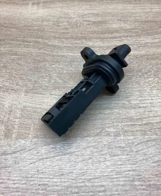 BMW 5 F10 F11 Mass air flow meter 7566990 0280218270