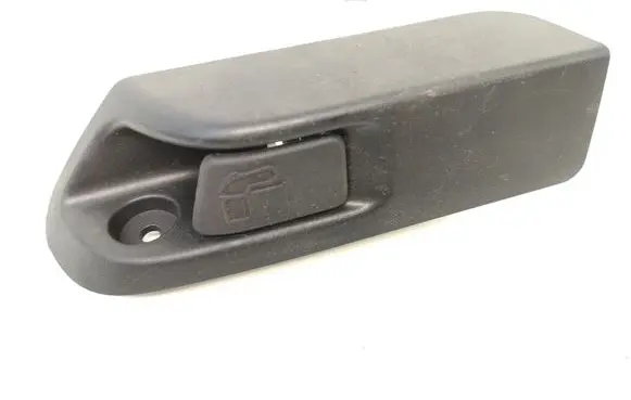 Toyota Yaris Fuel tank opening switch 