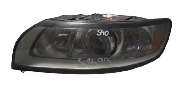Volvo S40 Headlight/headlamp 31265700