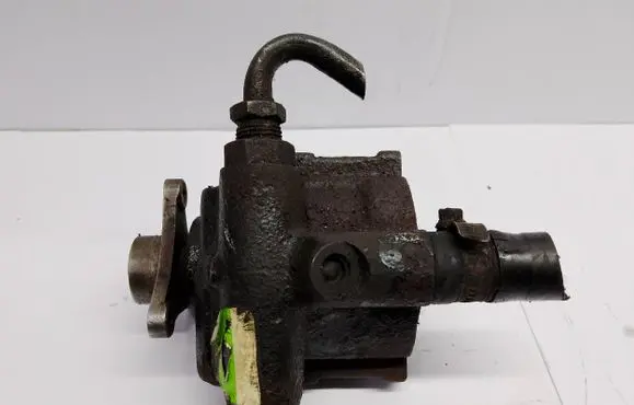 Opel Astra F Power steering pump 26025012