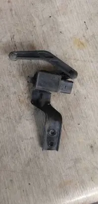 Audi A3 8Y Front air suspension height level sensor 5WA907127 20655870
