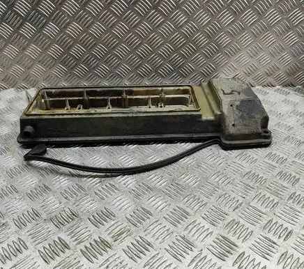 Land Rover Range Rover L322 Rocker cam cover 1703177