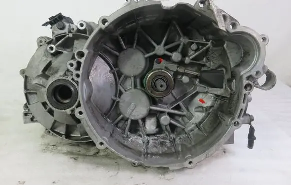 Manual 6 speed gearbox