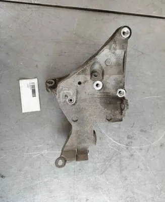 Jaguar XF X250 Power steering pump mounting bracket C2Z4777