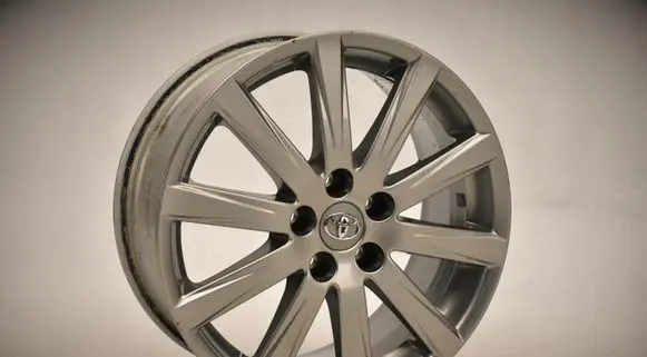Toyota Avensis T220 R18 alloy rim 