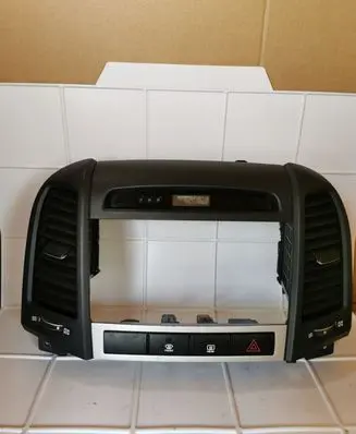 Hyundai Santa Fe Dash center air vent grill 945102B000 974102B900