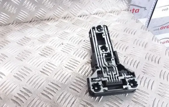 Tail light part