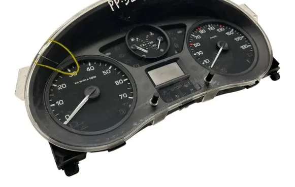 Peugeot Partner Speedometer (instrument cluster) 9801642280 43UMRC5S