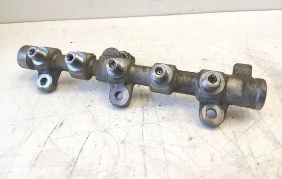 Renault Master III Fuel main line pipe 8201028992B 328725 0445214212