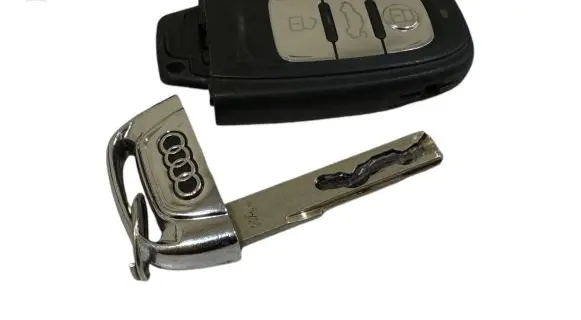 Audi A4 S4 B8 8K Ignition key/card 