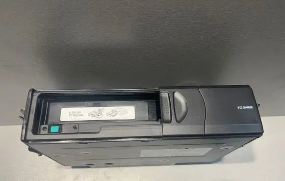 BMW 3 E92 E93 CD/DVD changer 9133083 AL901370477577