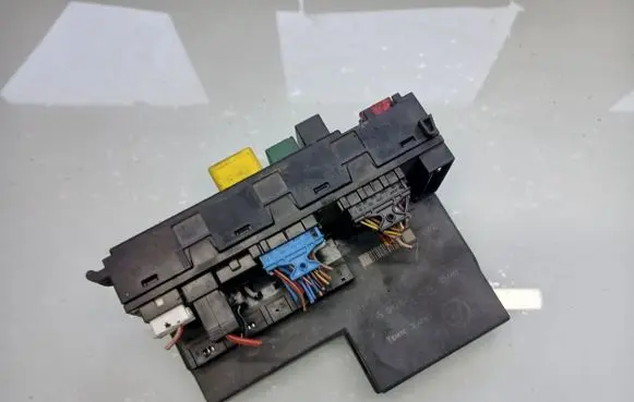 Mercedes-Benz E W210 Comfort/convenience module 0195455632 304587