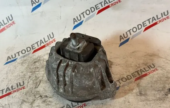 BMW 3 E92 E93 Engine mount bracket 139811 13981112