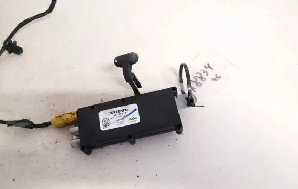 Volvo V50 Antenna control unit 30737918 28019207