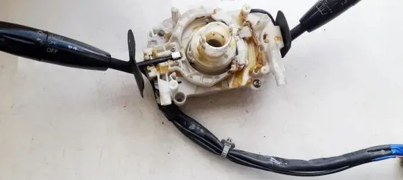 KIA Carnival Wiper turn signal indicator stalk/switch k56a66120 47531h-1000