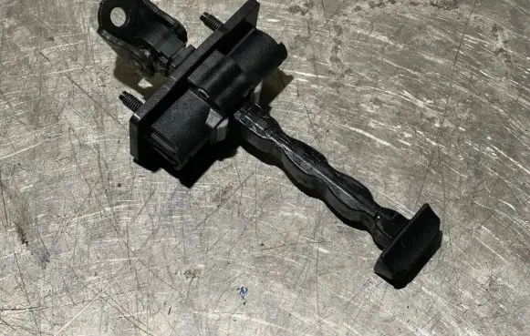 Citroen C4 III e-C4 Front door check strap stopper