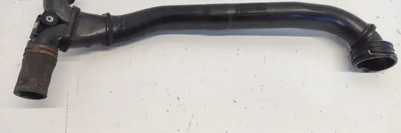 Engine coolant pipe/hose