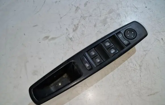 Renault Megane III Electric window control switch 809610016R