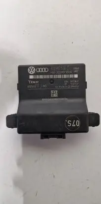 Volkswagen PASSAT B6 Gateway control module 3C0907530C 402063