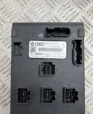 Audi A4 S4 B8 8K Comfort/convenience module 8K0907063K