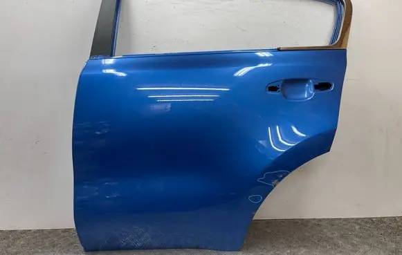 KIA Sportage Rear door 